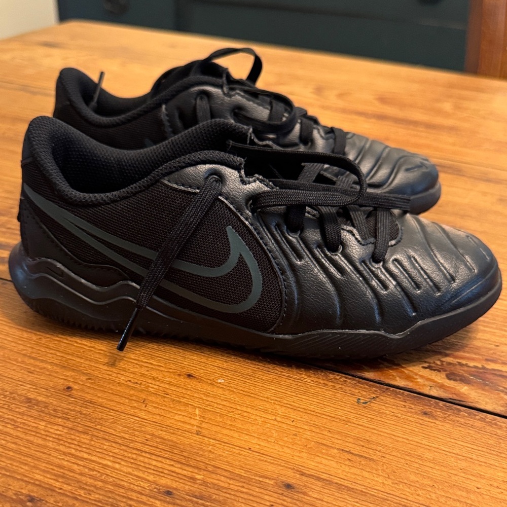 Nike Kids Indoor Soccer Sneakers
